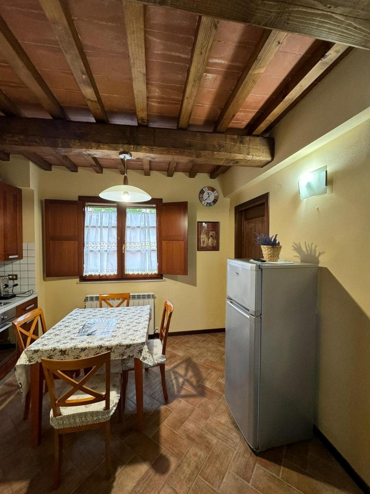 Appartamento Con Piscina Il Borghetto - Vicino San Gimignano 감바시 외부 사진